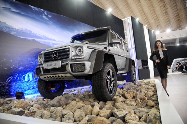 Мерцедес доноси милијарде